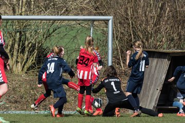 Bild 43 - C-Juniorinnen TSV Zarpen - TuS Tensfeld : Ergebnis: 2:1